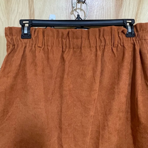 SHEIN Essnce Plus Solid Belted Button Through Corduroy Skirt Size 16 (2XL) - Picture 6 of 9